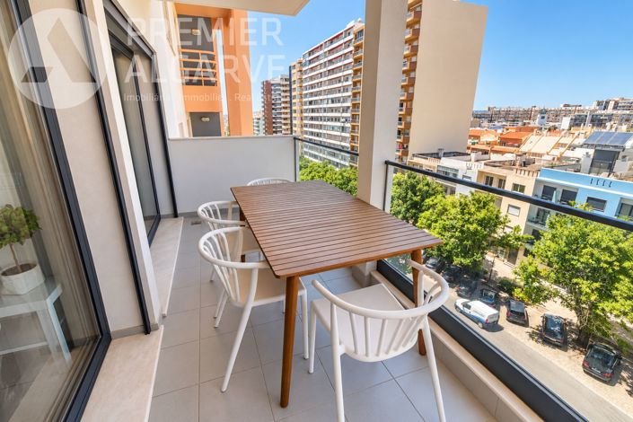 Image No.4-3 Bed Apartment for sale