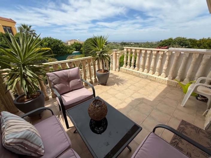 Image No.2-2 Bed Townhouse for sale