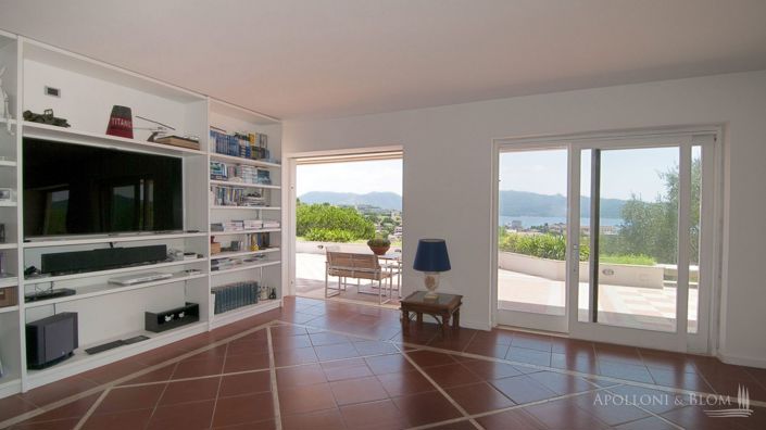 Image No.19-4 Bed Villa for sale