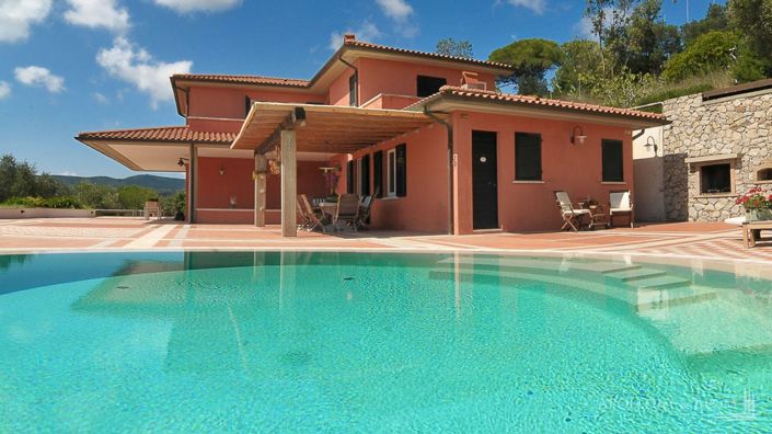 Image No.8-4 Bed Villa for sale