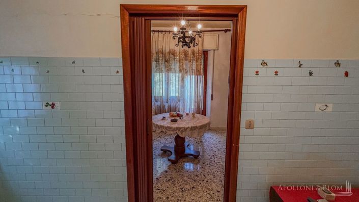 Image No.25-2 Bed Country House for sale