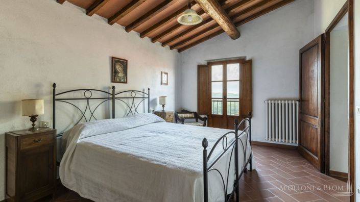 Image No.19-12 Bed Apartment for sale