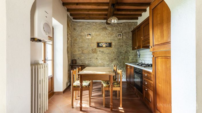Image No.7-12 Bed Apartment for sale