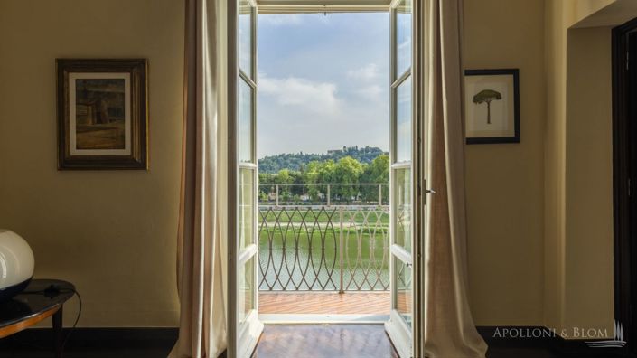 Image No.11-3 Bed Apartment for sale