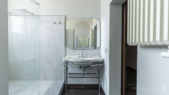 Image No.20-3 Bed Apartment for sale
