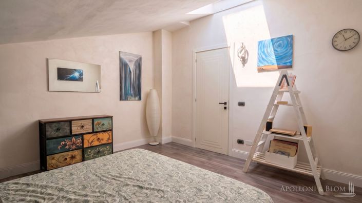 Image No.19-2 Bed Apartment for sale