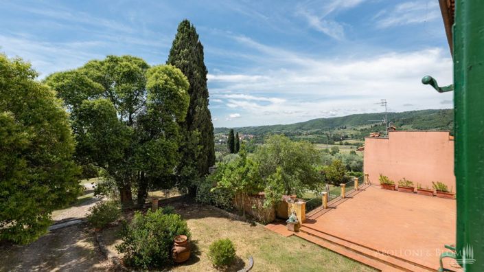 Image No.30-5 Bed Villa for sale