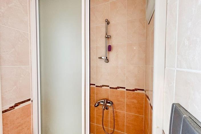 Image No.21-2 Bed Apartment for sale