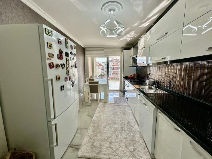 Image No.11-3 Bed Apartment for sale