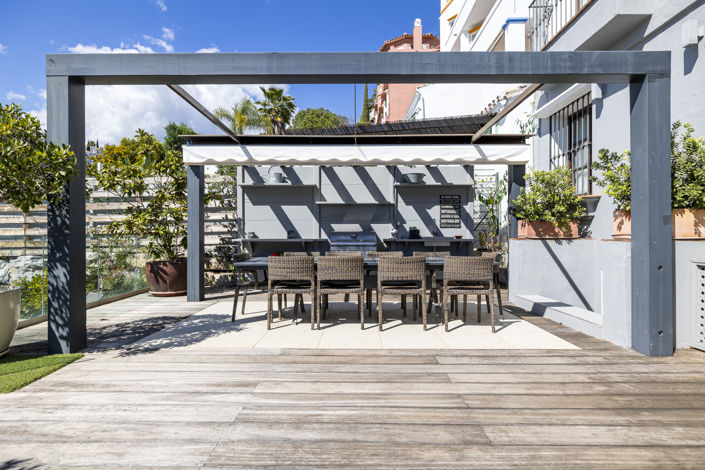 Image No.21-5 Bed Townhouse for sale
