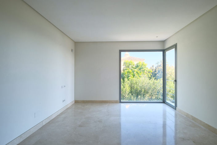 Image No.5-Villa de 4 chambres à vendre à Marbella