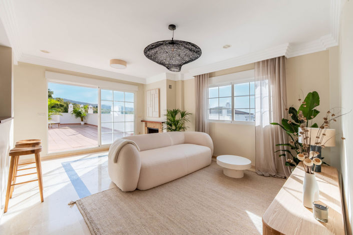 Image No.3-3 Bed Property for sale