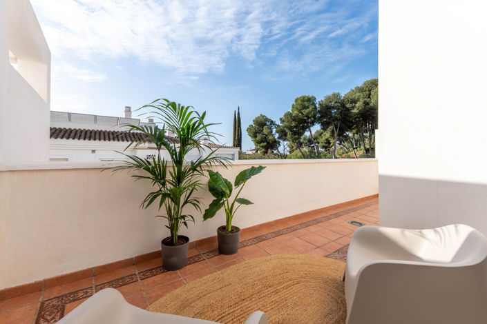 Image No.6-3 Bed Property for sale