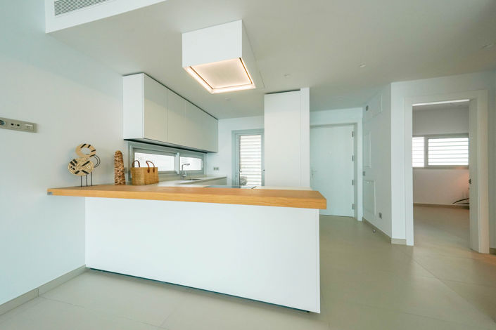 Image No.17-2 Bed Property for sale