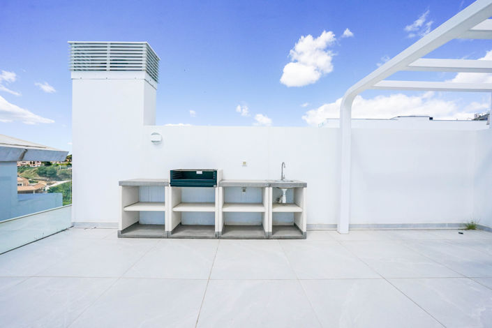 Image No.19-2 Bed Property for sale