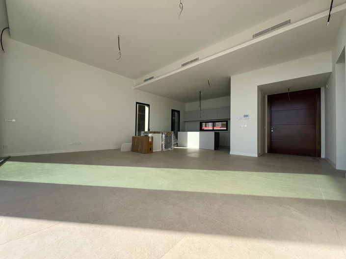 Image No.10-3 Bed Villa for sale