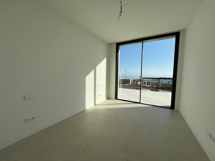 Image No.20-3 Bed Villa for sale