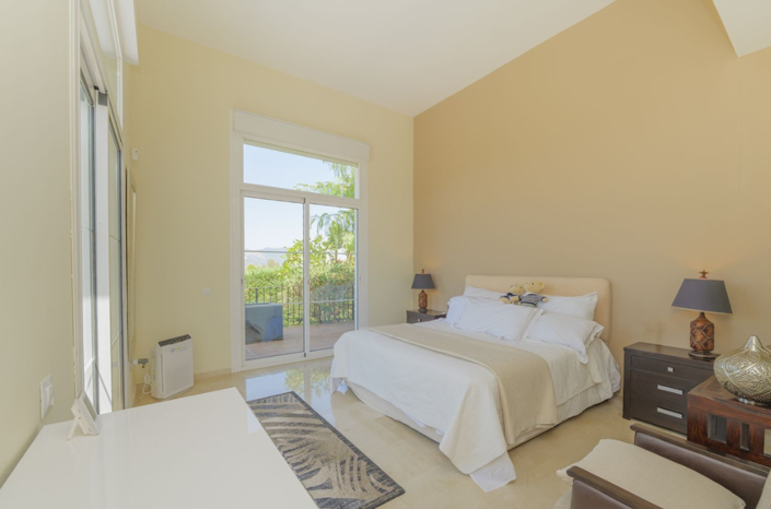 Image No.24-4 Bed Villa for sale