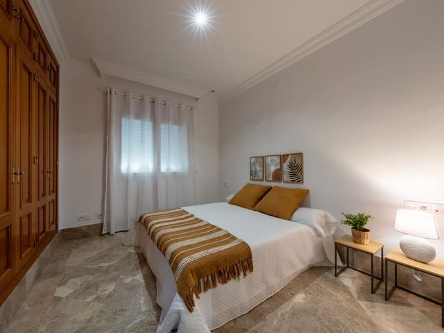 Image No.15-3 Bed Townhouse for sale