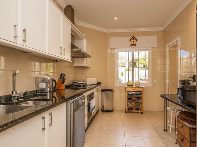 Image No.9-3 Bed Apartment for sale