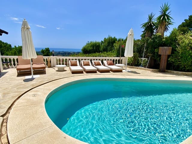 Image No.3-4 Bed Villa for sale
