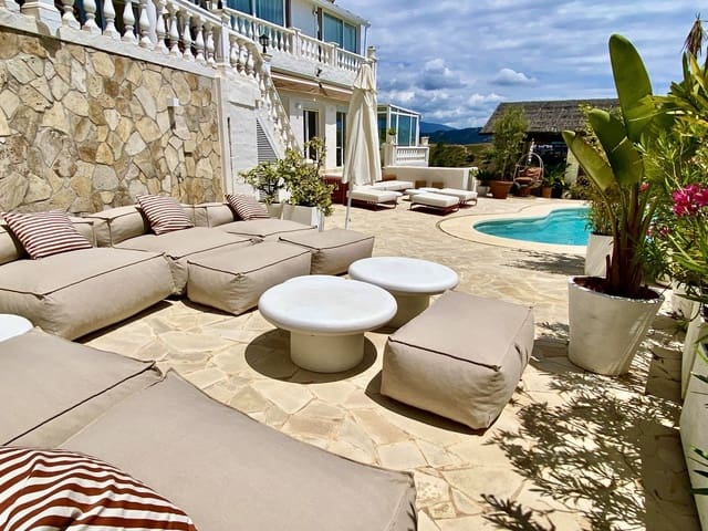 Image No.5-4 Bed Villa for sale
