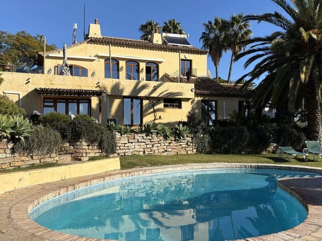 Image No.2-Villa de 5 chambres à vendre à Estepona