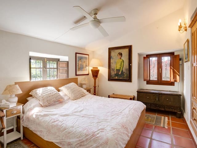 Image No.9-3 Bed Villa for sale