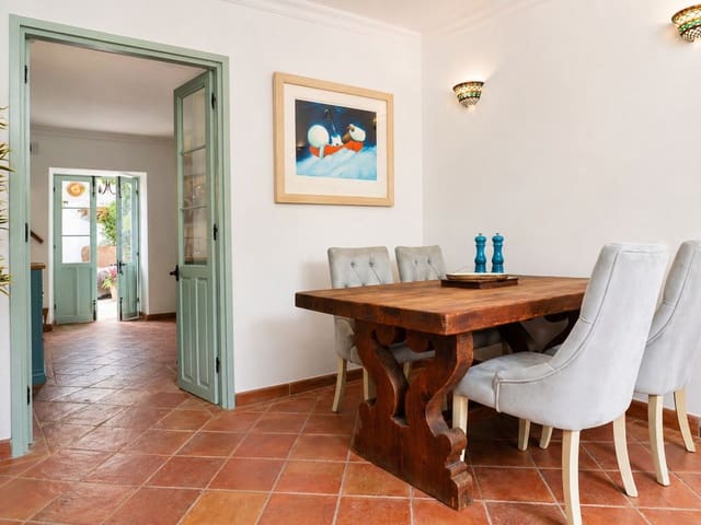Image No.9-4 Bed Townhouse for sale