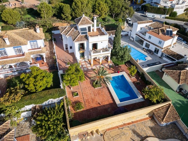 Image No.2-Villa de 5 chambres à vendre à Arroyo de la Miel