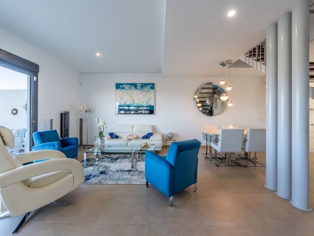 Image No.7-3 Bed Townhouse for sale