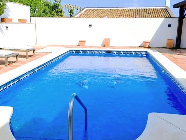 Image No.2-Villa de 4 chambres à vendre à Malaga