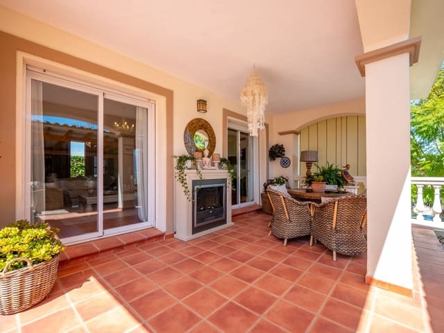 Image No.9-3 Bed Villa for sale