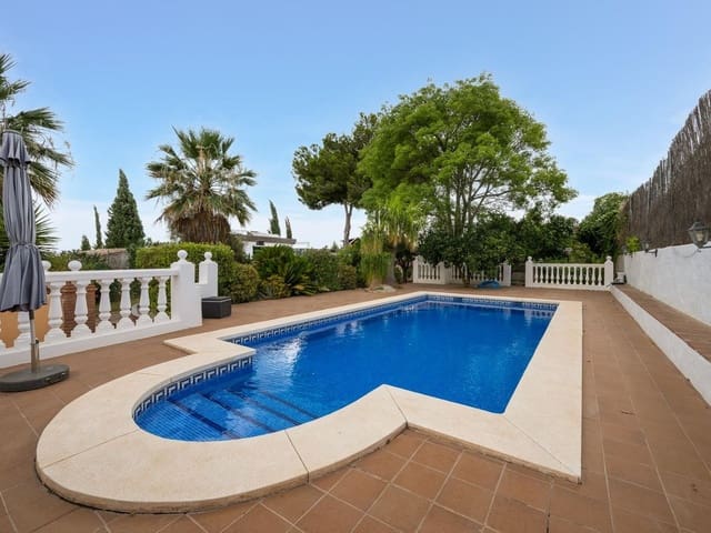 Image No.2-4 Bed Villa for sale