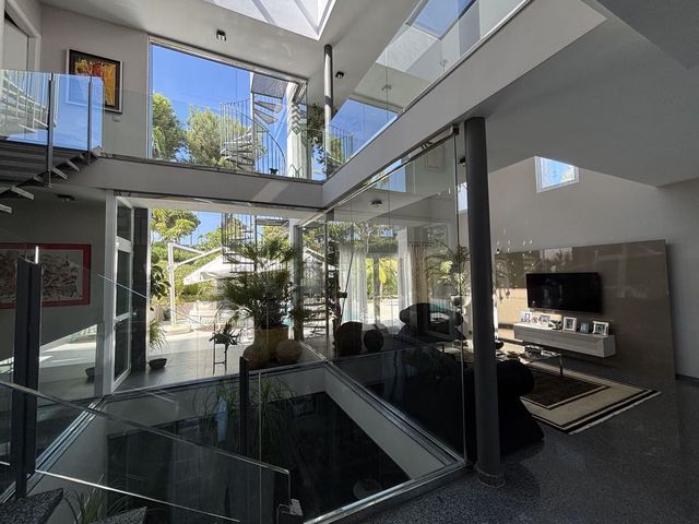 Image No.6-5 Bed Villa for sale