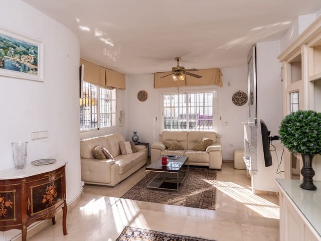 Image No.7-3 Bed Townhouse for sale