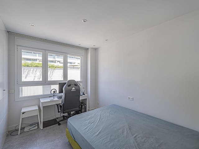 Image No.16-3 Bed Apartment for sale
