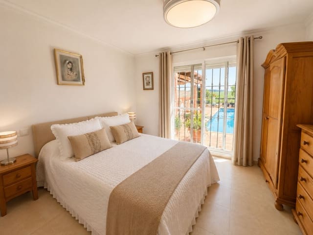 Image No.12-2 Bed Villa for sale