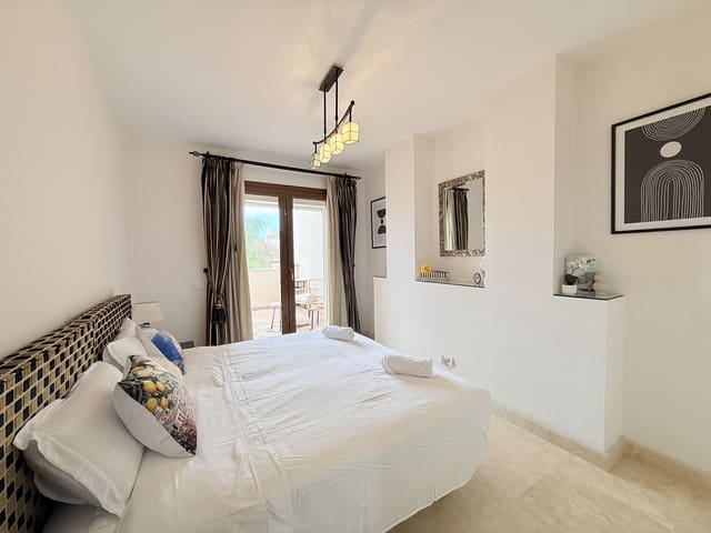 Image No.14-4 Bed Townhouse for sale