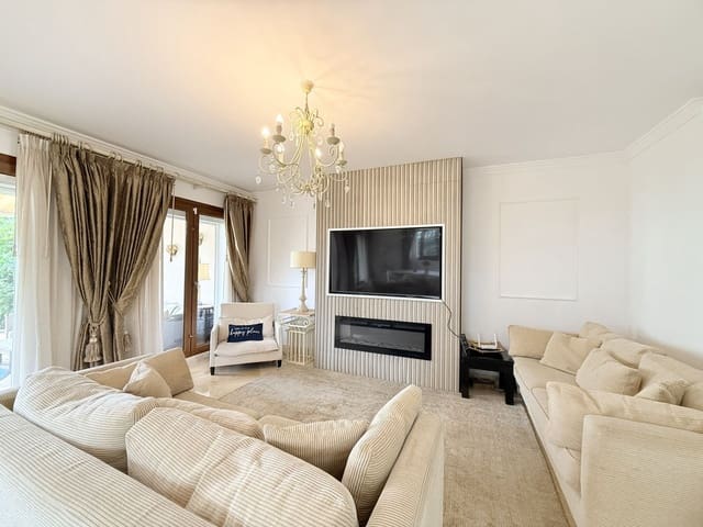 Image No.7-4 Bed Townhouse for sale