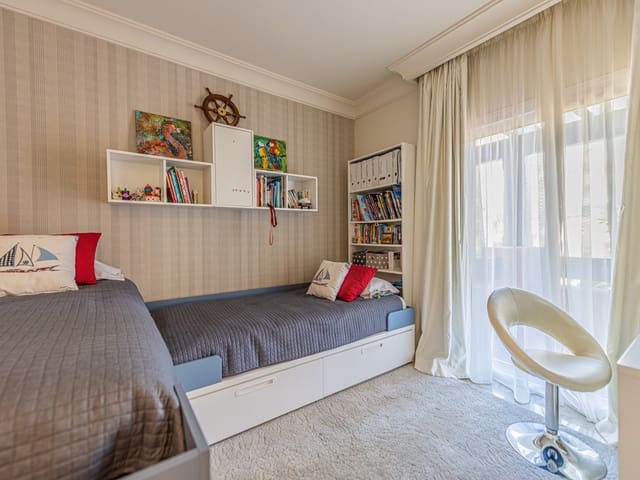 Image No.11-3 Bed Apartment for sale