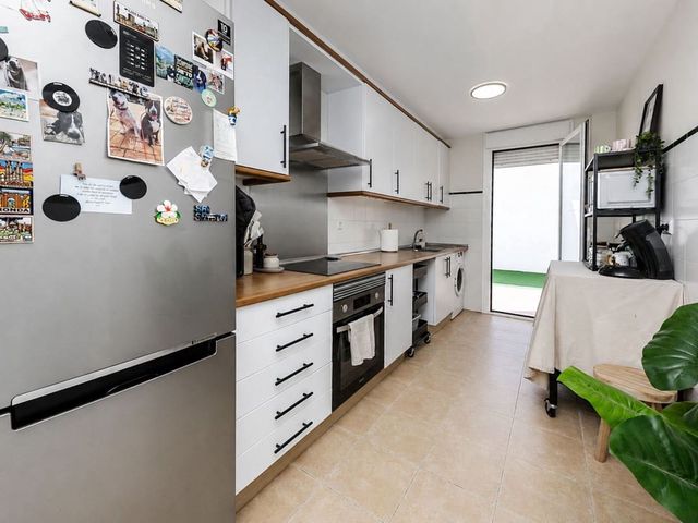 Image No.10-2 Bed Townhouse for sale