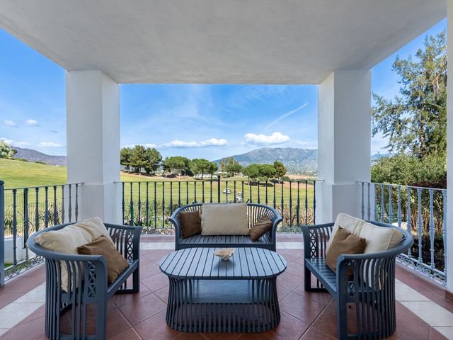 Image No.6-4 Bed Villa for sale