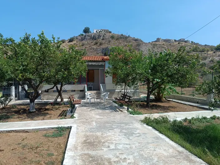 Image No.4-2 Bed House for sale