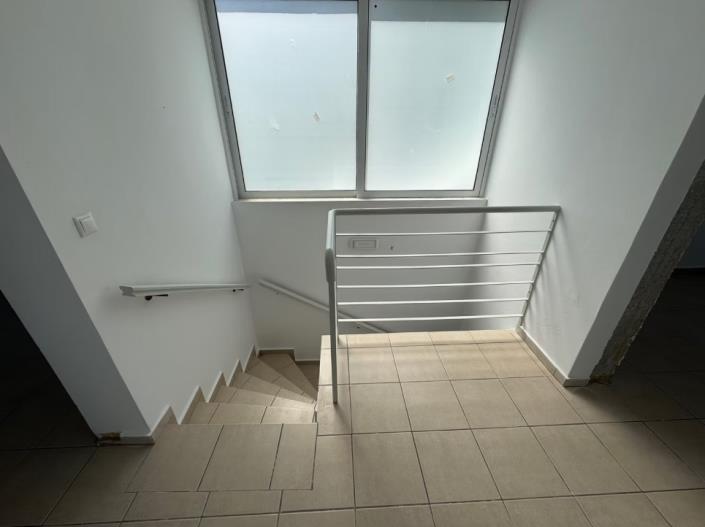 Image No.12-3 Bed House for sale