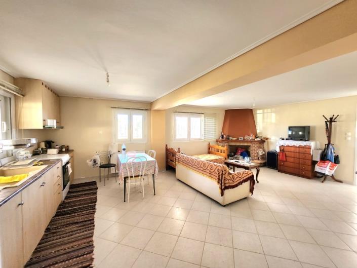 Image No.24-4 Bed House for sale