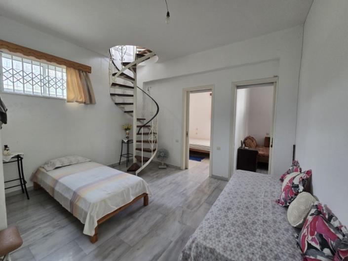 Image No.30-3 Bed House for sale
