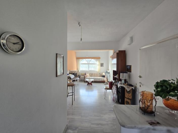 Image No.18-3 Bed House for sale