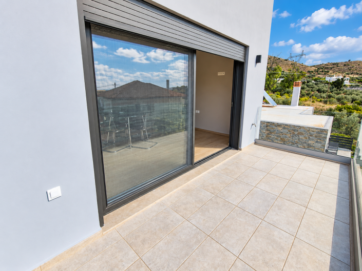 Image No.6-2 Bed House for sale
