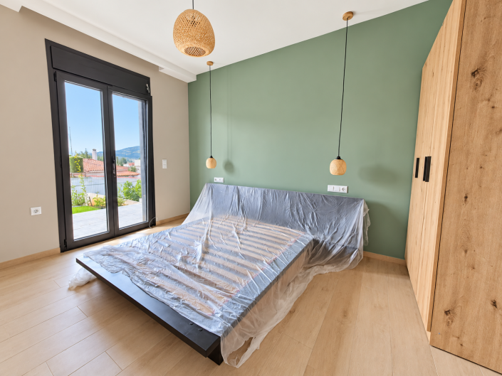 Image No.25-2 Bed House for sale